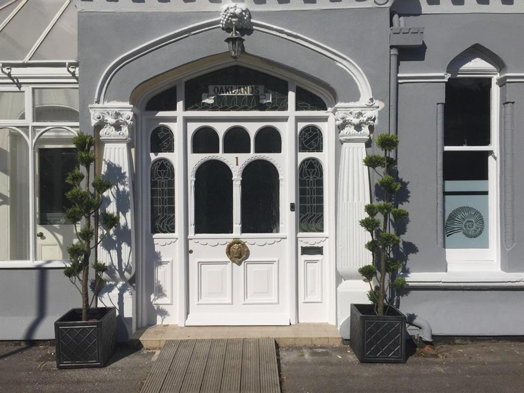 Oaklands Guest House Уеймут Екстериор снимка