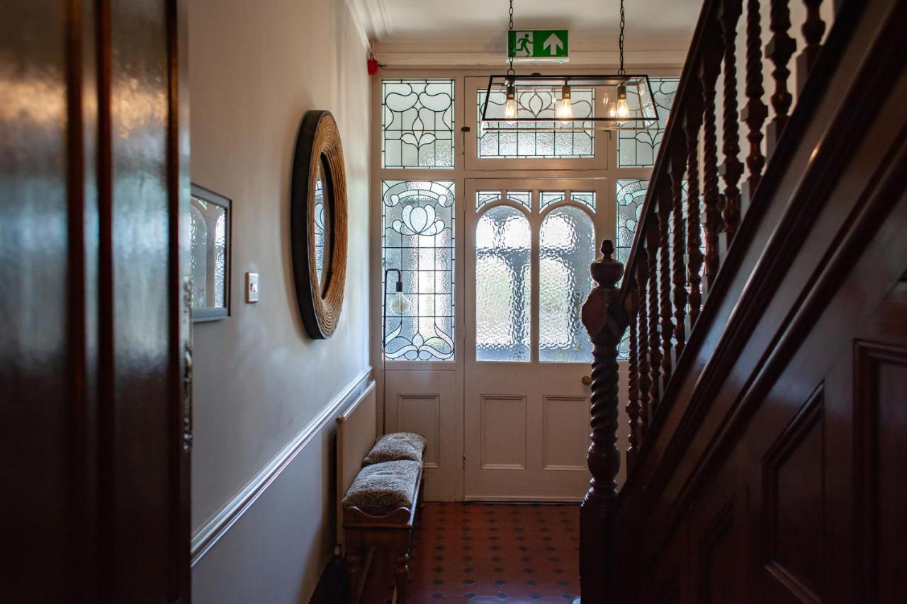 Oaklands Guest House Уеймут Екстериор снимка