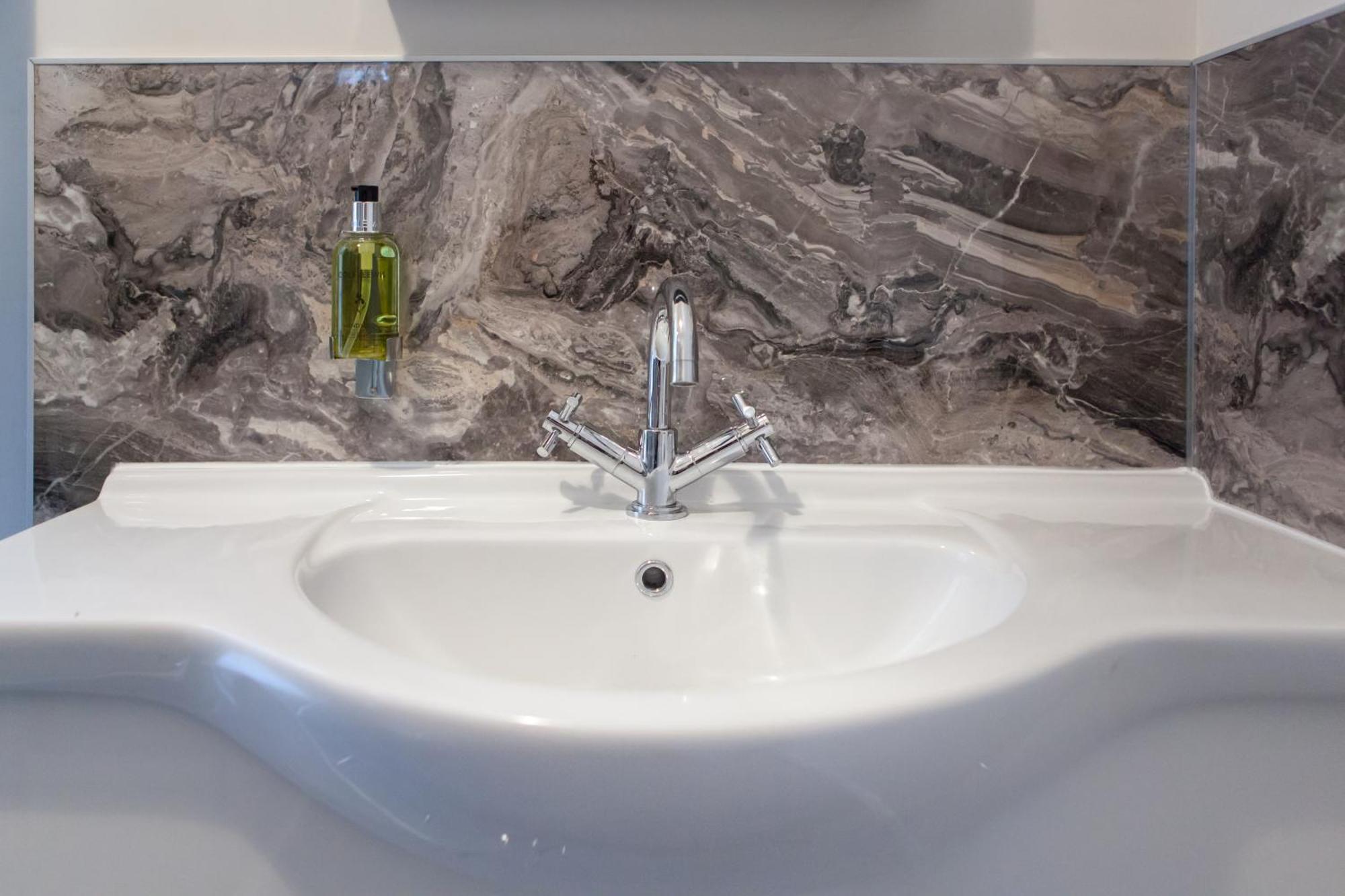 Oaklands Guest House Уеймут Стая снимка